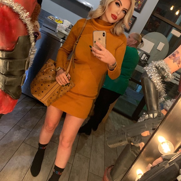 Meet your Posher, Ashlie - Picture 8 of 10